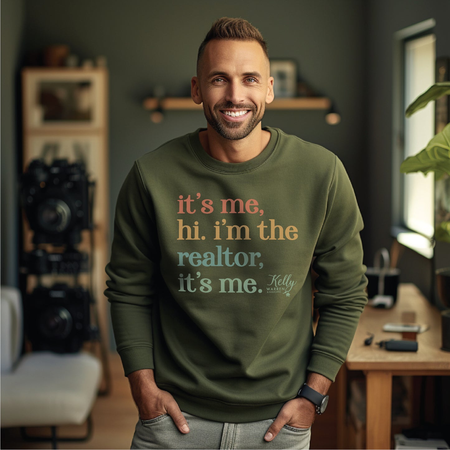 KWA It's me. hi, i'm the realtor it's me Crewneck Sweatshirt
